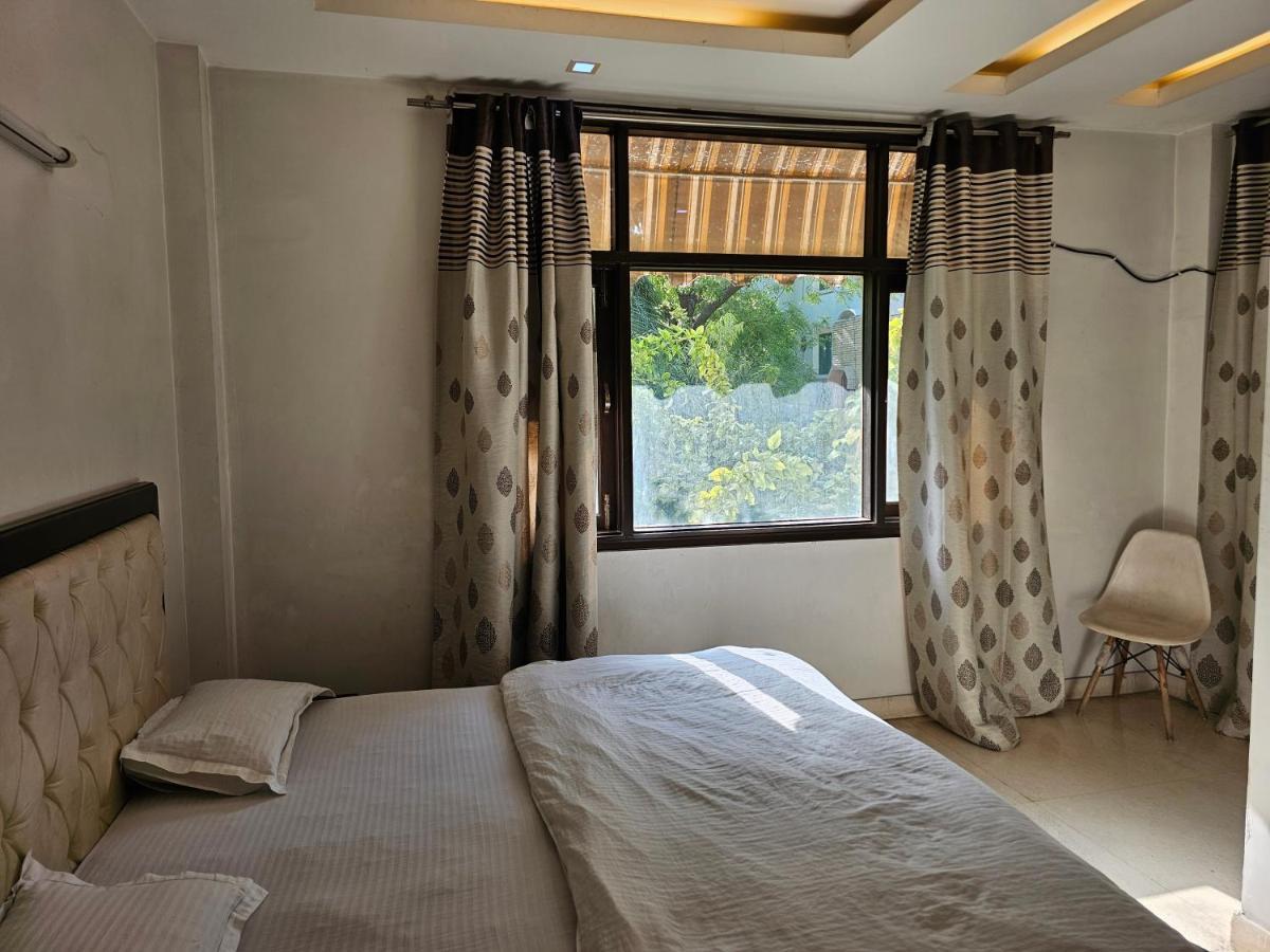 Spacious 2bhk Apartment! Apartment *