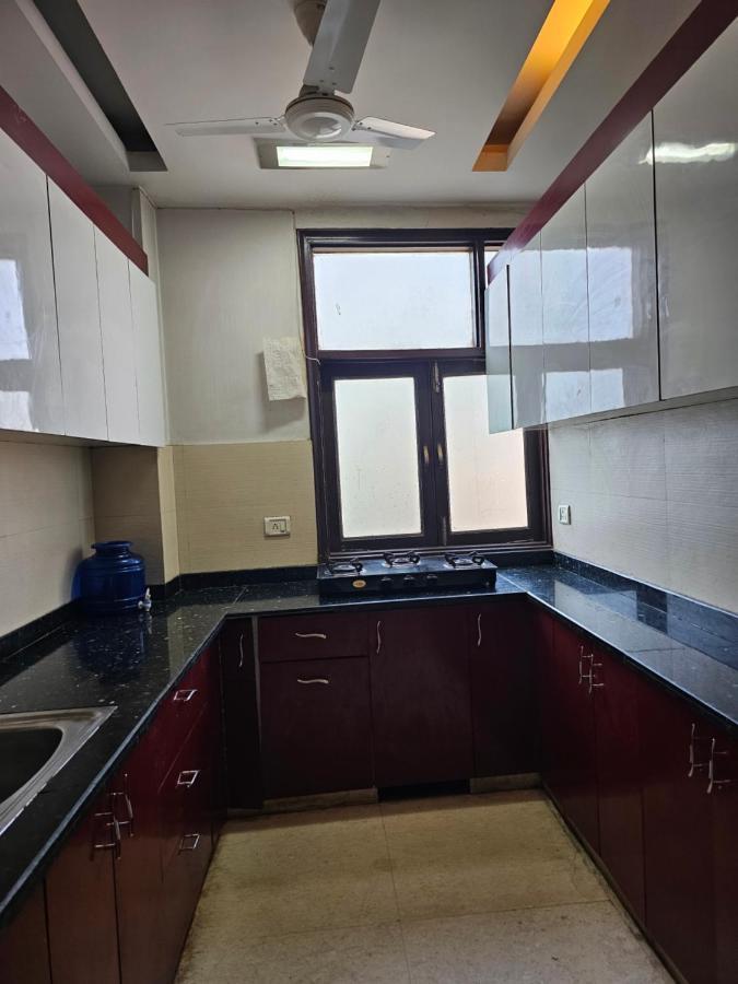 Apartment Spacious 2bhk Apartment! New Delhi