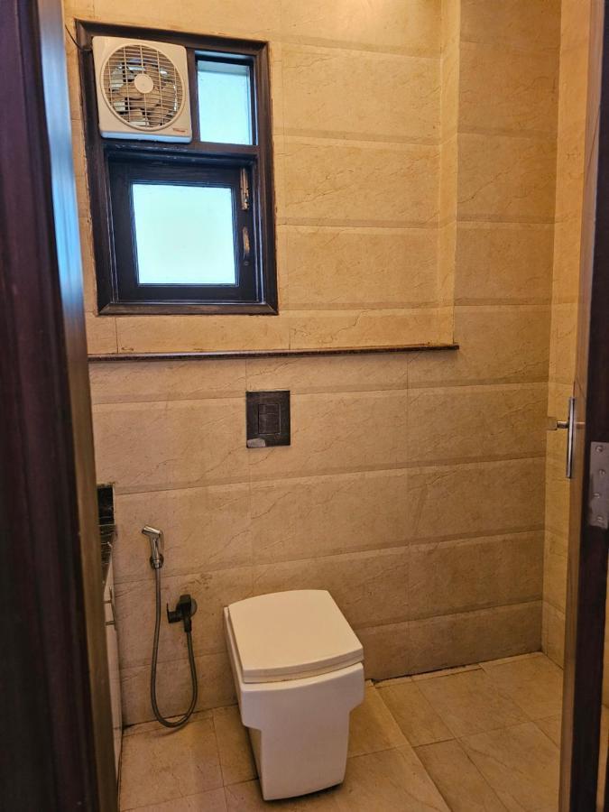 Spacious 2bhk Apartment! Apartment New Delhi
